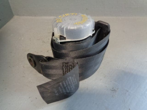 Discovery 3 Seat Belt Centre Rear in Black Land Rover 2004