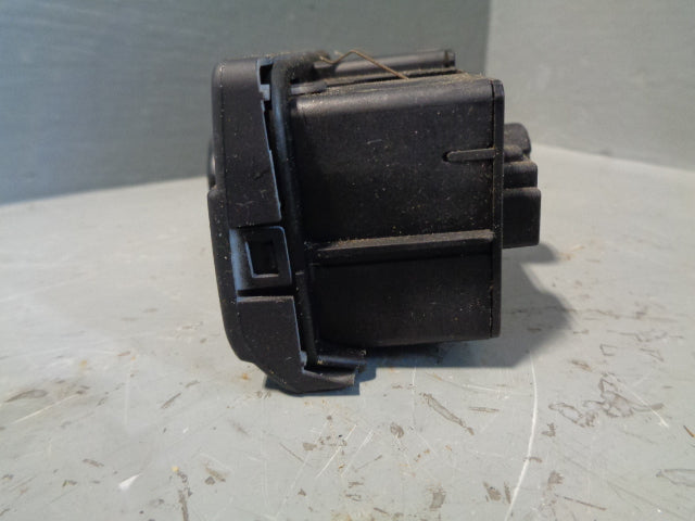 Freelander 2 Headlight Switch 6G9N-13A024-HE Land Rover 2006