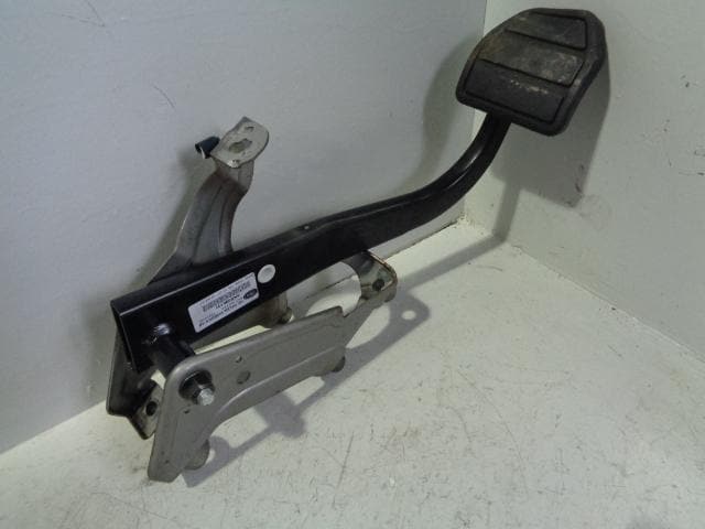 Range Rover Sport L320 Auto Brake Pedal SKB000431 2005