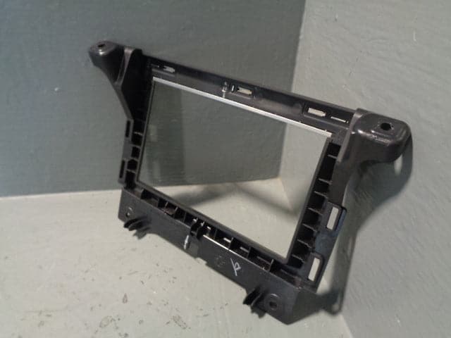 Range Rover Sport Sat Nav Screen Surround Trim CH32-044H94-A