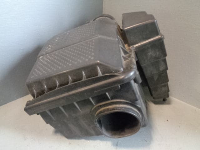 Range Rover Sport Air Filter Box L320 3.0 TDV6 Diesel 2009