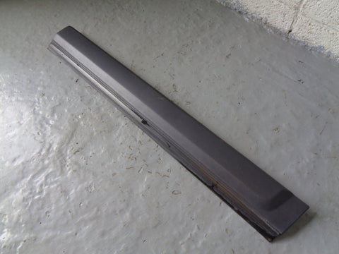 Discovery 4 Lower Door Trim Front Off Side Land Rover 2009