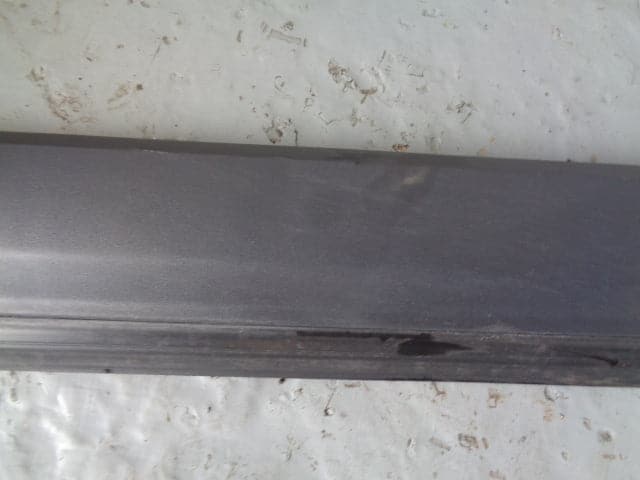 Discovery 4 Lower Door Trim Front Off Side Land Rover 2009