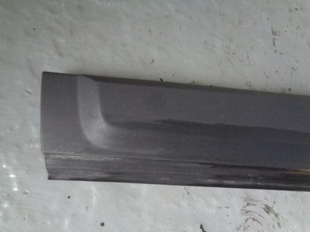 Discovery 4 Lower Door Trim Front Near Side Land Rover 2009