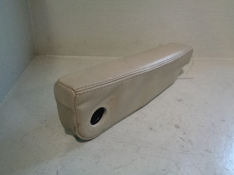 Discovery 4 Armrest Near Side Passenger Alpaca Land Rover 2009 to 2013