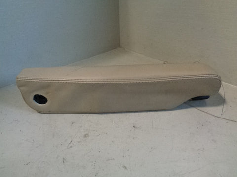 Discovery 4 Armrest Near Side Passenger Alpaca Land Rover 2009 to 2013