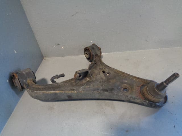 Discovery 4 Control Arm Front Upper Suspension Near Side