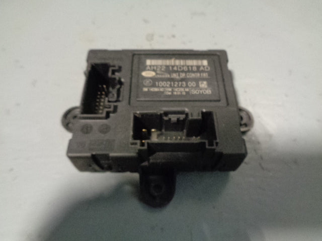 Discovery 4 Door Control Module ECU Off Side Front AH22