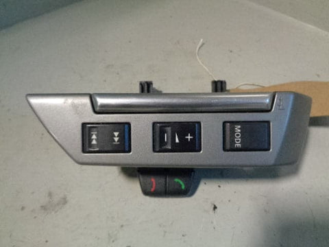 Steering Wheel Audio Phone Controls XPD500800 Discovery 3 Range Rover Sport