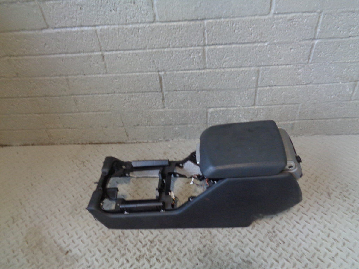 Range Rover L322 Centre Console Arm Rest in Black Leather 2002 to 2006 R22113