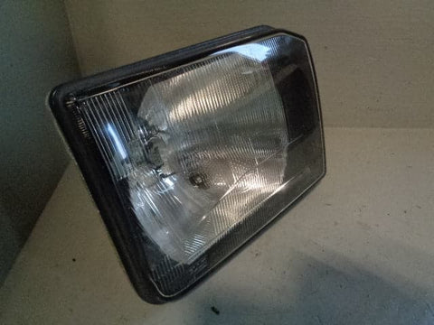 Discovery 2 Headlight Off Side Pre-Facelift XBC105120 Land Rover 1998 to 2002