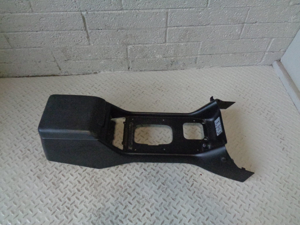 Discovery 2 Centre Console Arm Rest Black Auto Land Rover 2002 to 2004 R15123