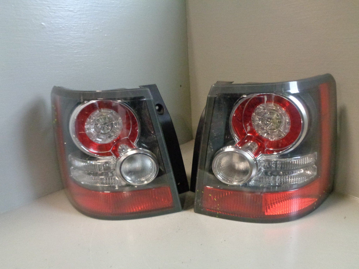 Range Rover Sport Rear Tail Lights Pair LED Aftermarket L320 2005 to 2009 B10103