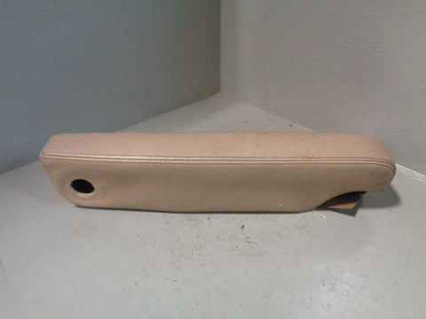 Discovery 3 Armrest Near Side Passenger Alpaca Land Rover 2004 to 2009 K13103