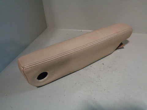 Discovery 3 Armrest Near Side Passenger Alpaca Land Rover 2004 to 2009 K13103