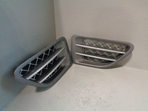 Range Rover Sport Wing Vents Pair Standard L320 in Grey and Silver 2005 to 2013