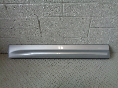 Range Rover Sport Door Moulding Trim Pod Near Side Front L320 Silver B03083