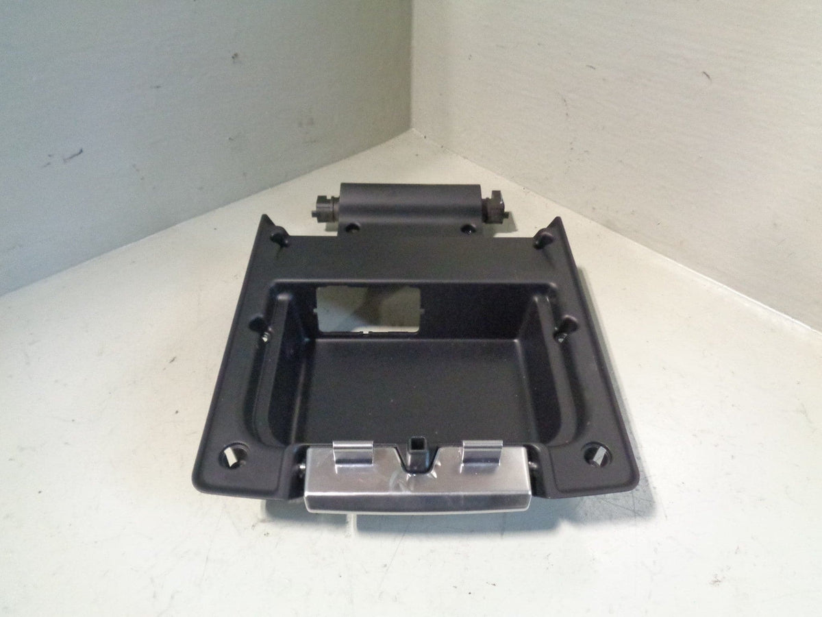 Range Rover Sport Centre Console Lid with Catch AH22-045k24-A 2009 to 2013