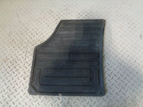 Freelander 2 Floor Mats Set of 4 in Black Rubber Land Rover 2006 to 2011 B15113