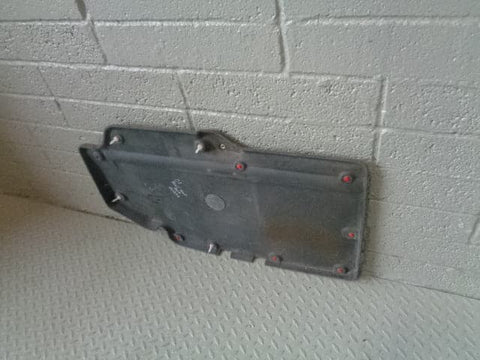 Discovery 2 Seat Back Panel Near Side and Centre Rear Grey HMR100010 Land Rover