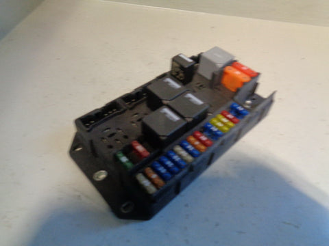 Range Rover L322 Fuse Box 3.6 TDV8 YQE500390 Engine Bay 2006 to 2010