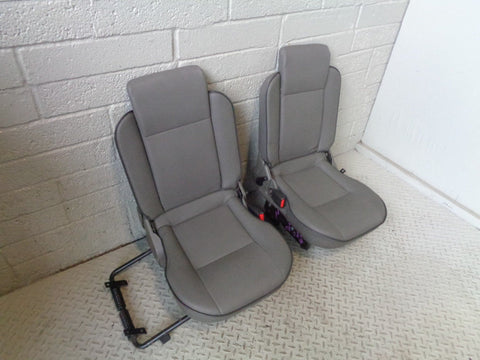 Discovery 2 Dickie Seats Pair Grey Leather 3rd Row A/C Model Land Rover R20103