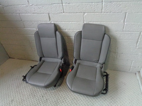 Discovery 2 Dickie Seats Pair Grey Leather 3rd Row A/C Model Land Rover R20103