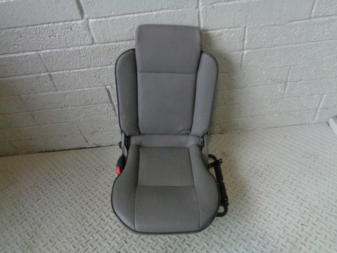 Discovery 2 Dickie Seats Pair Grey Leather 3rd Row A/C Model Land Rover R20103