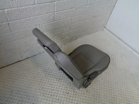 Discovery 2 Dickie Seats Pair Grey Leather 3rd Row A/C Model Land Rover R20103