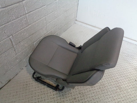 Discovery 2 Dickie Seats Pair Grey Leather 3rd Row A/C Model Land Rover R20103