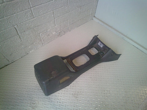 Discovery 2 Centre Console Arm Rest Black Auto Land Rover 2002 to 2004 R08113